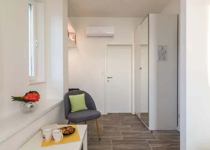 Seabed Rooms&studio Apartment Split